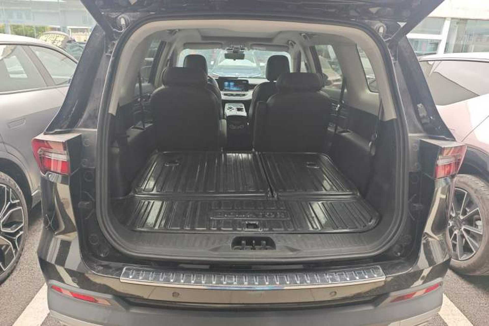 Used Ford Equator 2021 EcoBoost 225 Premier 6-Seater Trunk