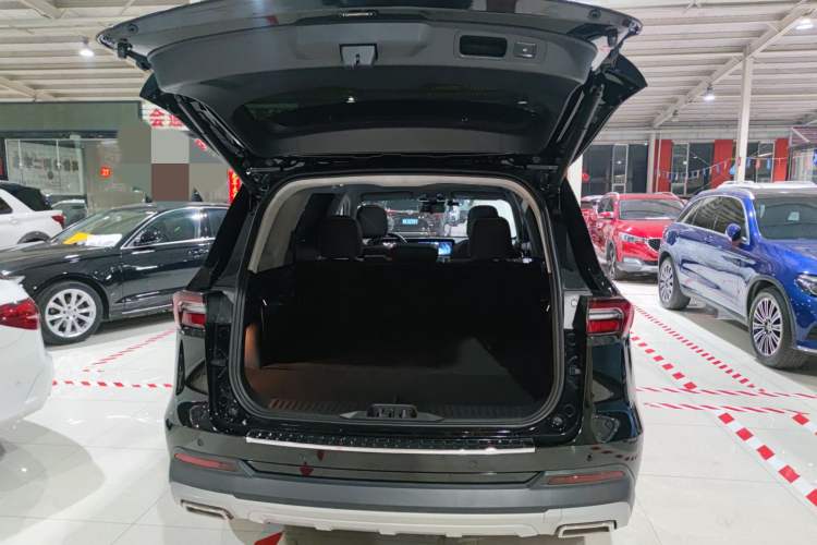 Used Ford Equator 2021 EcoBoost 225 Premier 7-Seater Trunk