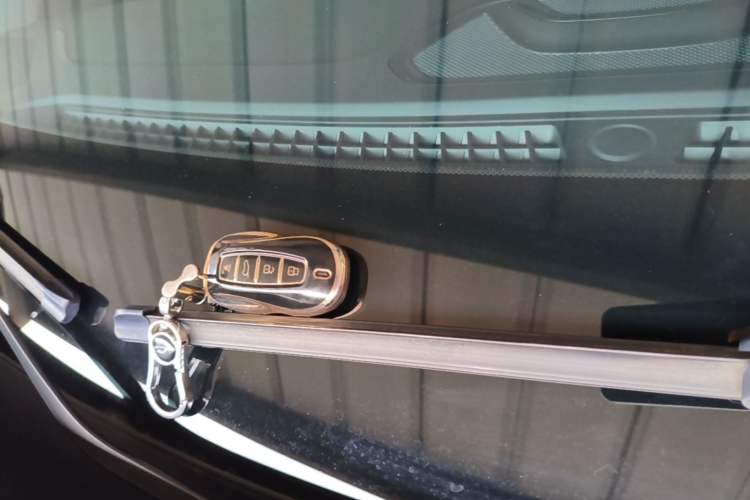 Used Ford Equator 2021 EcoBoost 225 Premier 6-Seater Vehicle Key