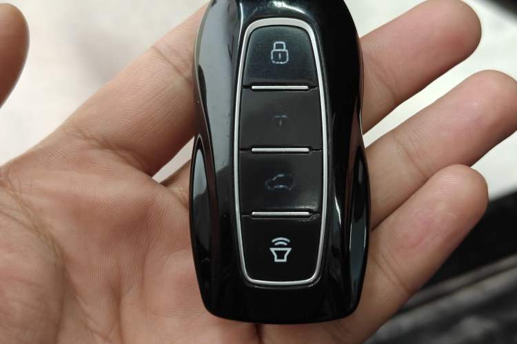 Used Ford Equator 2021 EcoBoost 225 Platinum Edition 6-seater Vehicle Key