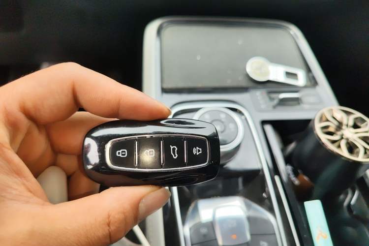 Used Ford Equator 2021 EcoBoost 225 Platinum Edition 5-Seater Vehicle Key