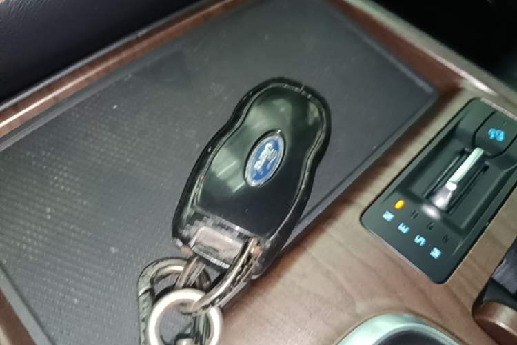 Used Ford Equator 2021 EcoBoost 225 Premier 6-Seater Vehicle Key
