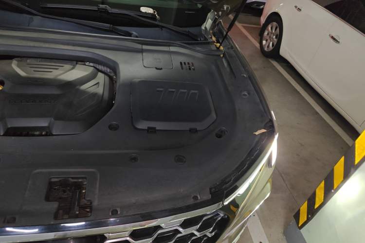Used Ford Equator 2021 EcoBoost 225 Premier PLUS 6-Seater Engine Bay Left