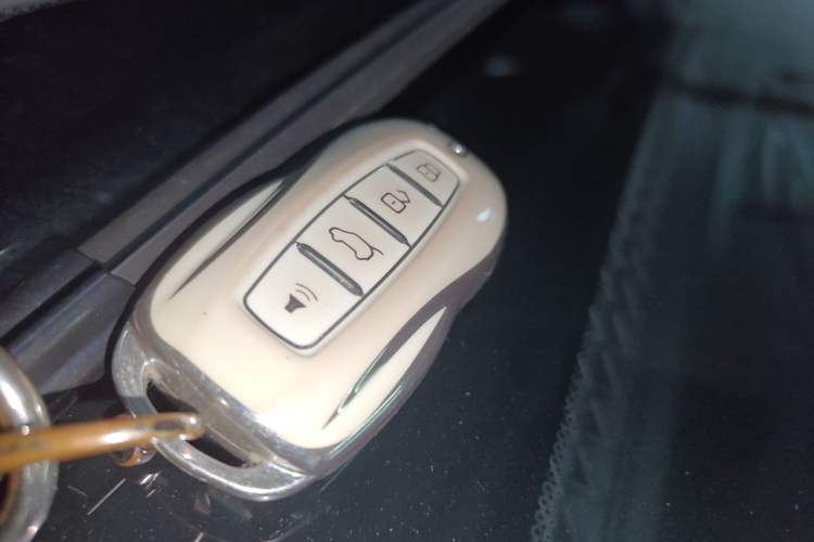 Used Ford Equator 2021 EcoBoost 225 Premier PLUS 6-Seater Vehicle Key