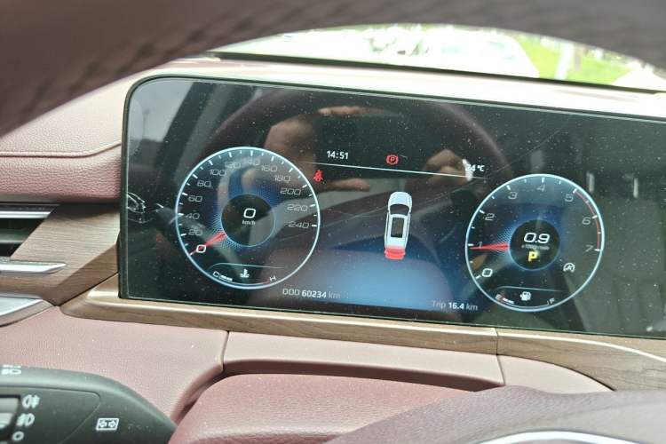 Used Ford Equator 2021 EcoBoost 225 Premier PLUS 6-Seater Instrument Cluster