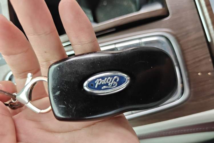Used Ford Equator 2021 EcoBoost 225 Premier PLUS 6-Seater Vehicle Key