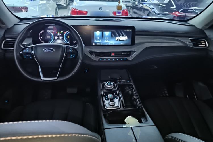 Used Ford Equator 2021 EcoBoost 225 Platinum Edition 6-seater Center Console