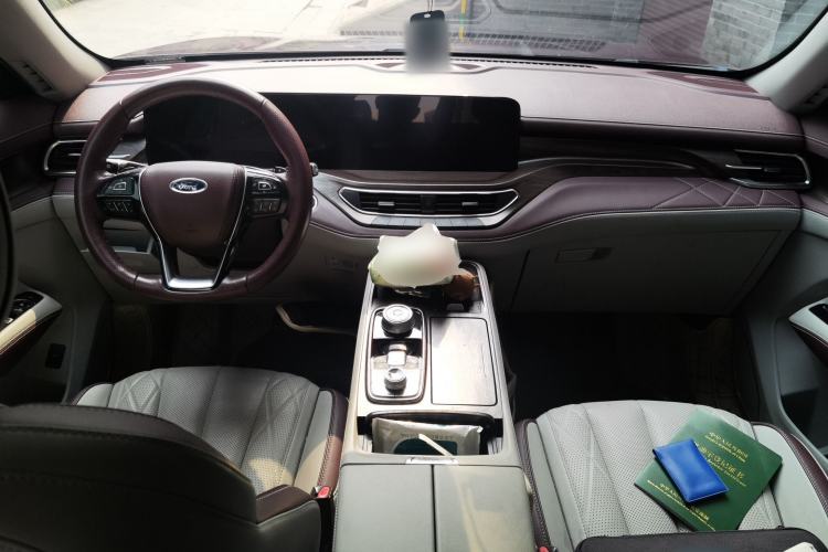 Used Ford Equator 2021 EcoBoost 225 Premier 6-Seater Center Console