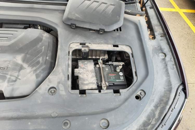 Used Ford Equator 2021 EcoBoost 225 Platinum Edition 6-seater Engine Bay Left