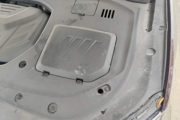 Used Ford Equator 2021 EcoBoost 225 Premier 6-Seater Engine Bay Left