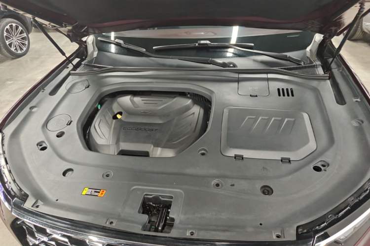 Used Ford Equator 2021 EcoBoost 225 Premier 6-Seater Engine Bay