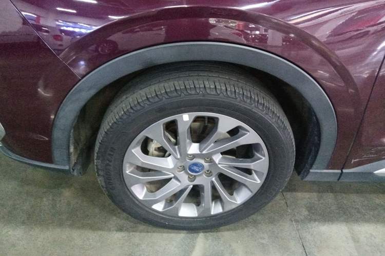 Used Ford Equator 2021 EcoBoost 225 Premier 6-Seater Exterior 4