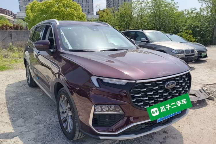 Used Ford Equator 2021 EcoBoost 225 Premier 6-Seater Front Right 45 Deg