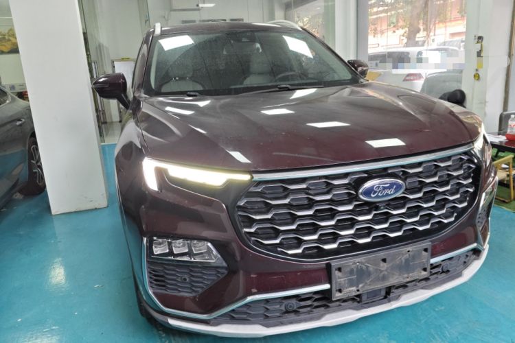 Used Ford Equator 2021 EcoBoost 225 Premier 7-Seater Front Right 45 Deg