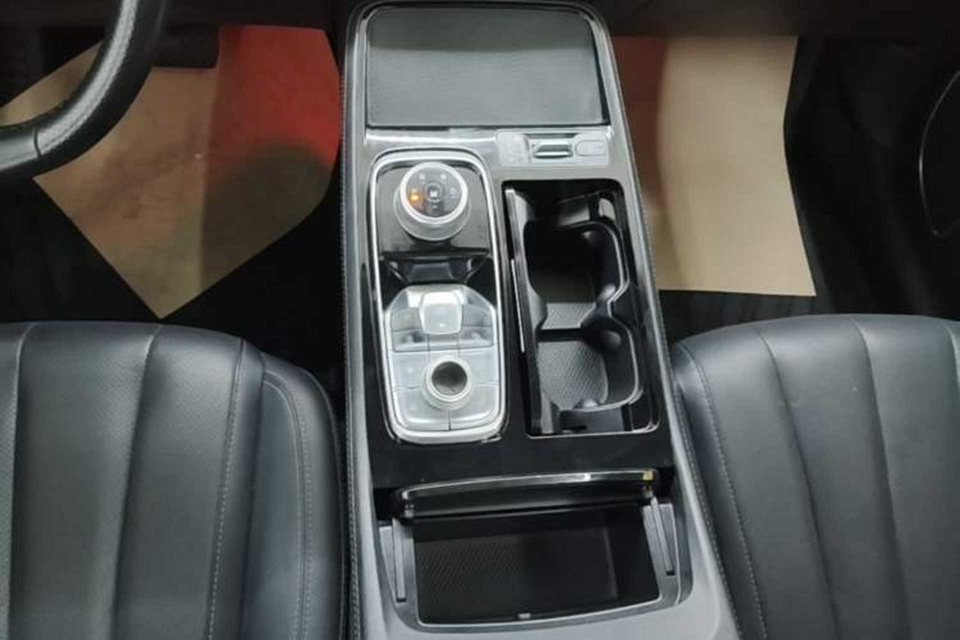 Used Ford Equator 2021 EcoBoost 225 Platinum Edition 6-seater Gear Lever