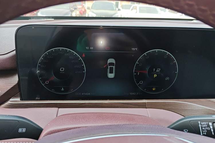 Used Ford Equator 2021 EcoBoost 225 Premier PLUS 6-Seater Instrument Cluster