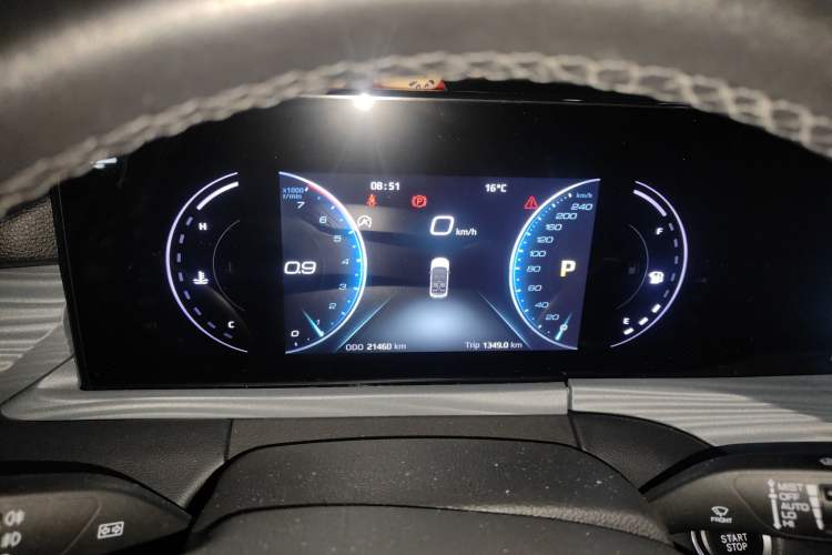 Used Ford Equator 2021 EcoBoost 225 Platinum Edition 6-seater Instrument Cluster