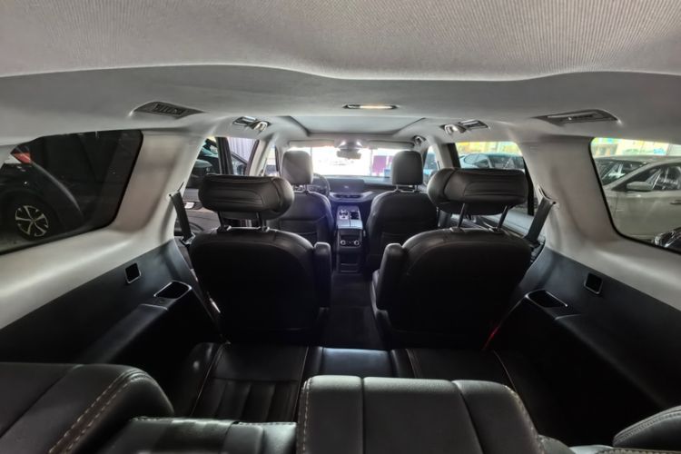 Used Ford Equator 2021 EcoBoost 225 Premier 7-Seater (2/2/3) Interior 6