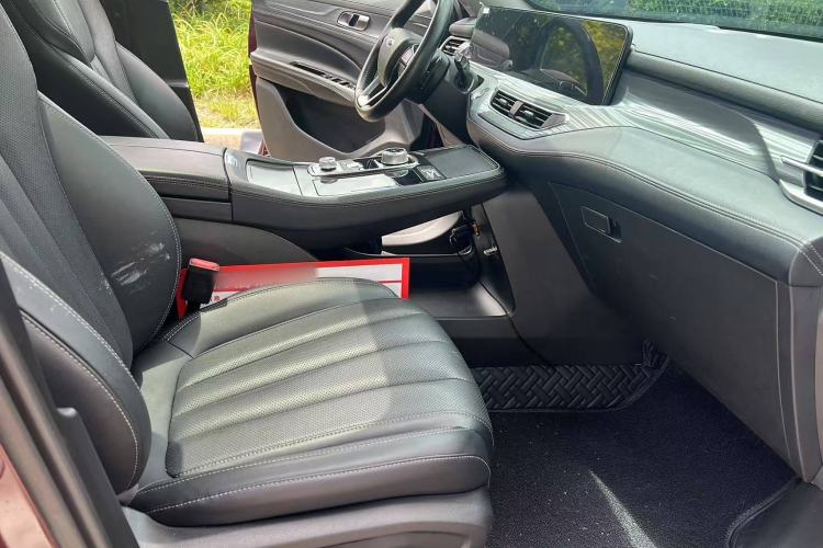 Used Ford Equator 2021 EcoBoost 225 Platinum Edition 6-seater Interior 8