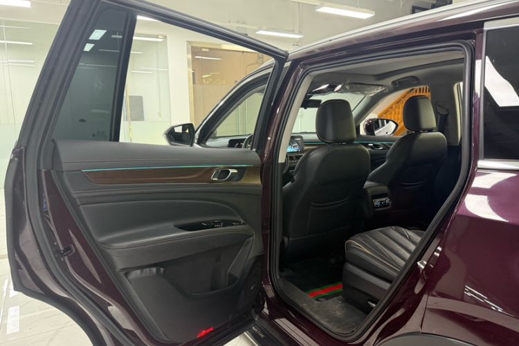 Used Ford Equator 2021 EcoBoost 225 Premier 7-Seater (2/2/3) Interior 9