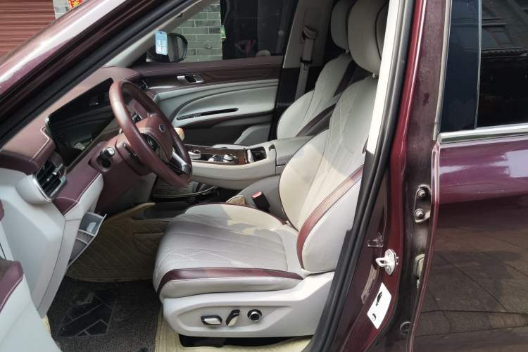 Used Ford Equator 2021 EcoBoost 225 Premier 6-Seater Left Front Seat