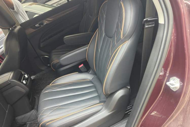 Used Ford Equator 2021 EcoBoost 225 Premier PLUS 7-seater (2/2/3) Left Rear Seat
