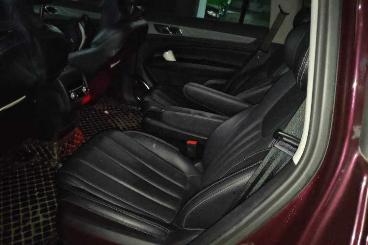 Used Ford Equator 2021 EcoBoost 225 Platinum Edition 6-seater Left Rear Seat