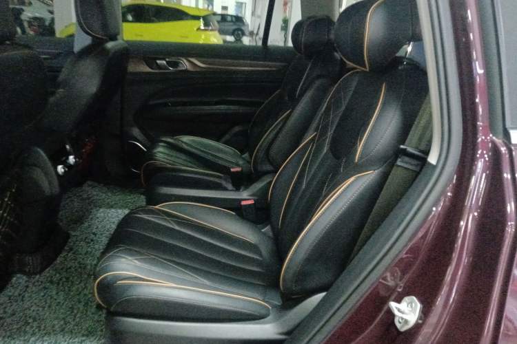Used Ford Equator 2021 EcoBoost 225 Premier 6-Seater Left Rear Seat