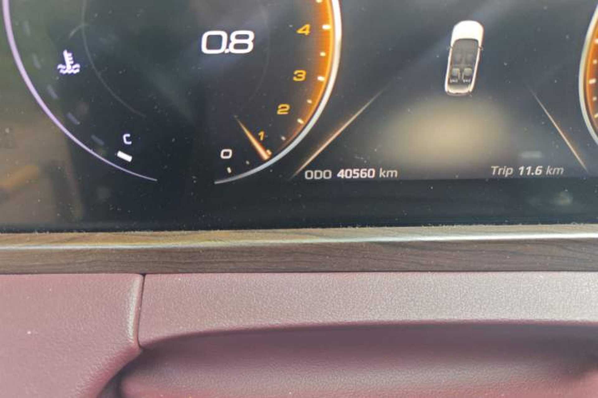 Used Ford Equator 2021 EcoBoost 225 Premier 6-Seater Odometer Close Up