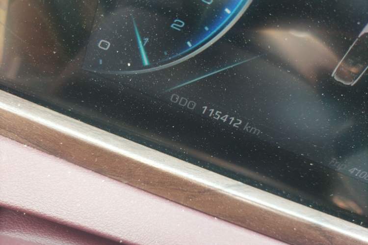 Used Ford Equator 2021 EcoBoost 225 Premier 6-Seater Odometer Close Up