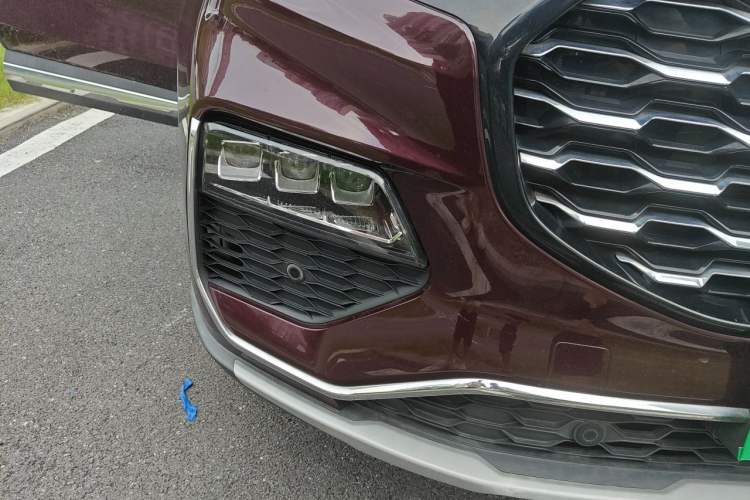 Used Ford Equator 2021 EcoBoost 225 Premier 6-Seater Right Front Headlight