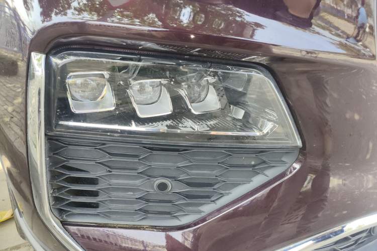 Used Ford Equator 2021 EcoBoost 225 Premier 6-Seater Right Front Headlight