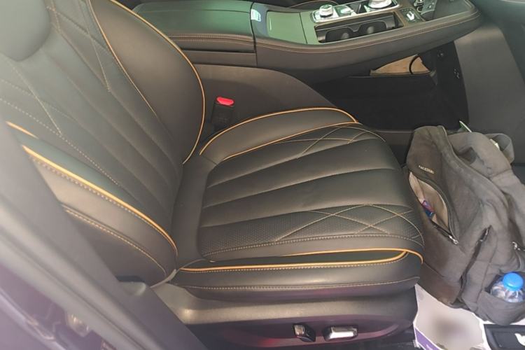 Used Ford Equator 2021 EcoBoost 225 Premier 6-Seater Right Front Seat