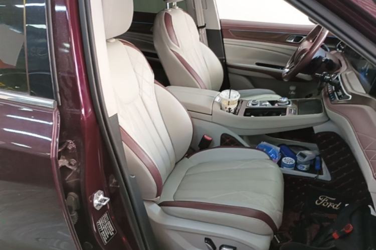 Used Ford Equator 2021 EcoBoost 225 Premier 6-Seater Right Front Seat