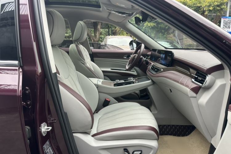 Used Ford Equator 2021 EcoBoost 225 Premier PLUS 7-Seater Right Front Seat