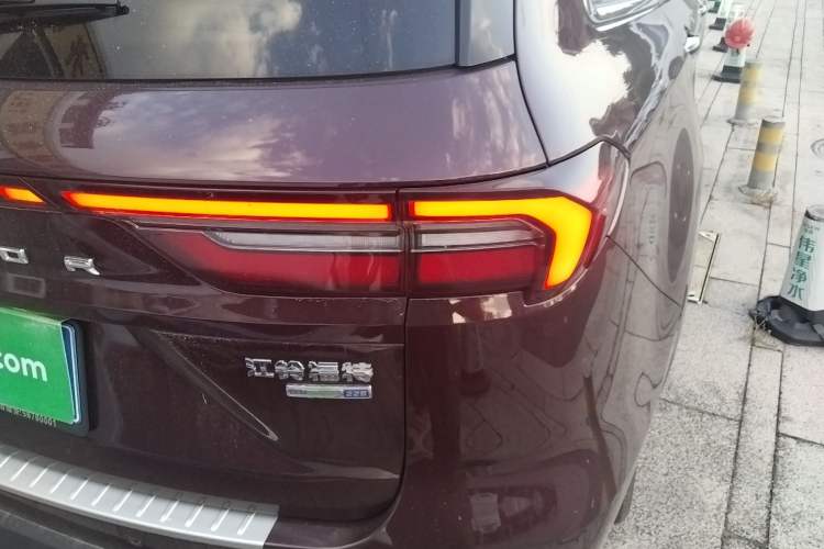 Used Ford Equator 2021 EcoBoost 225 Platinum Edition 6-seater Right Rear Taillight