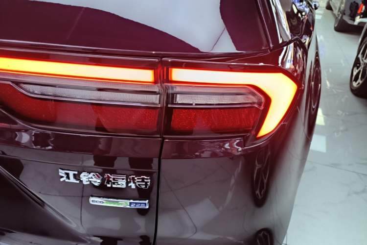 Used Ford Equator 2021 EcoBoost 225 Platinum Edition 6-seater Right Rear Taillight