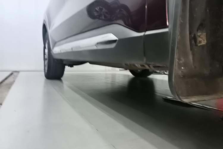 Used Ford Equator 2021 EcoBoost 225 Premier 6-Seater Right Side Sill