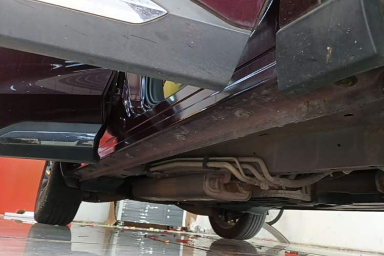 Used Ford Equator 2021 EcoBoost 225 Premier 6-Seater Right Side Sill