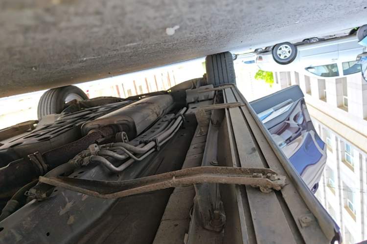 Used Ford Equator 2021 EcoBoost 225 Platinum Edition 6-seater Right Side Sill