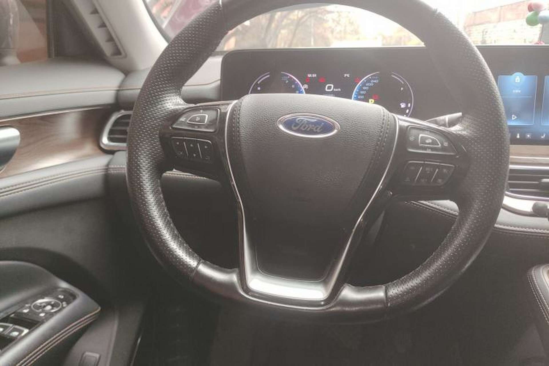 Used Ford Equator 2021 EcoBoost 225 Premier 6-Seater Steering Wheel