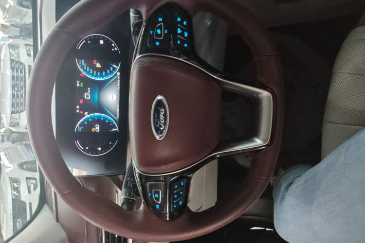 Used Ford Equator 2021 EcoBoost 225 Premier 6-Seater Steering Wheel