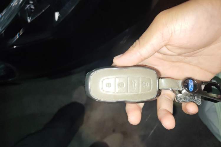 Used Ford Equator 2021 EcoBoost 225 Platinum Edition 6-seater Vehicle Key