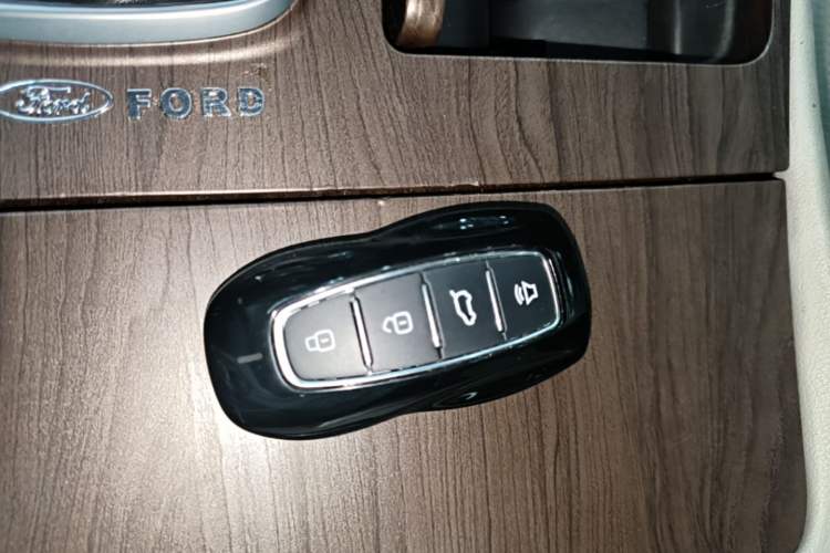 Used Ford Equator 2021 EcoBoost 225 Premier 6-Seater Vehicle Key