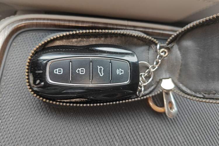 Used Ford Equator 2021 EcoBoost 225 Premier 6-Seater Vehicle Key