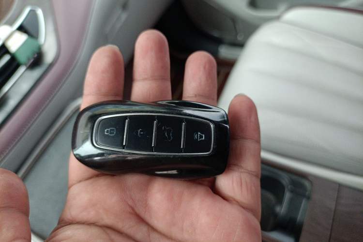 Used Ford Equator 2021 EcoBoost 225 Premier 6-Seater Vehicle Key