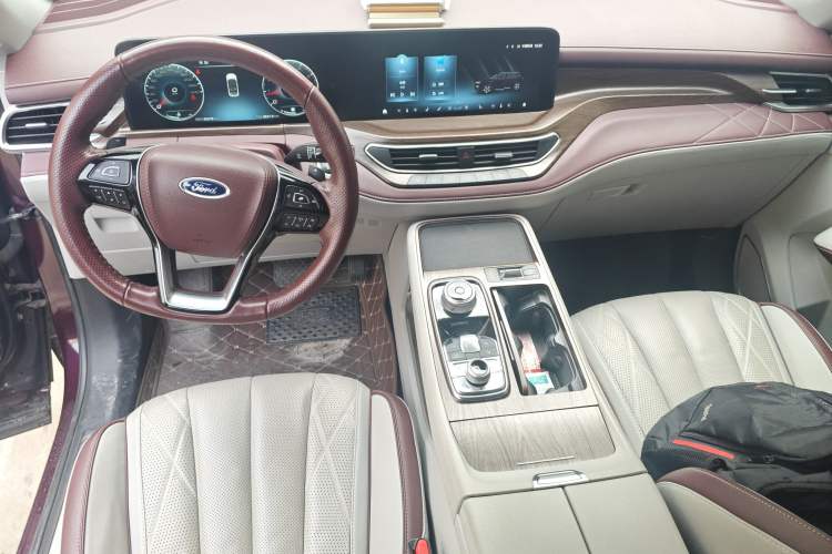 Used Ford Equator 2021 EcoBoost 225 Premier PLUS 6-Seater Center Console