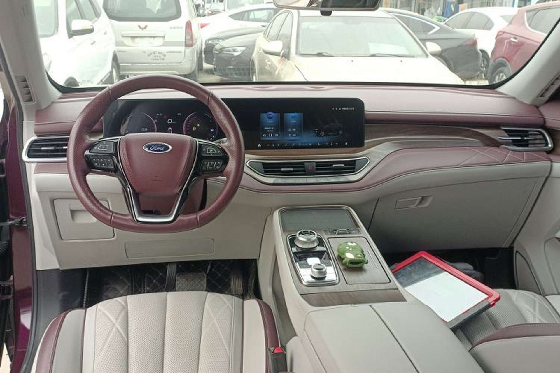 Used Ford Equator 2021 EcoBoost 225 Premier 6-Seater Center Console