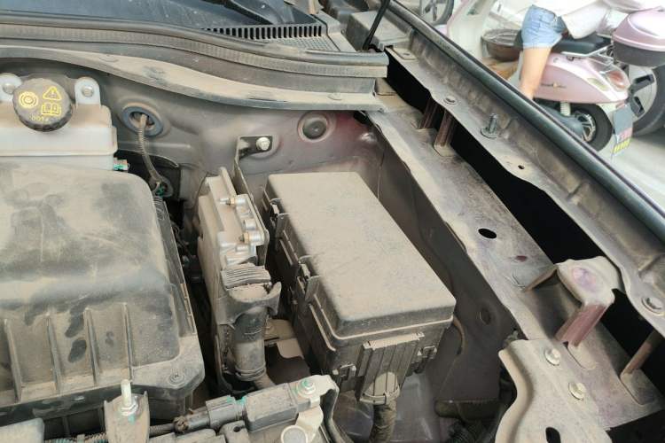 Used Ford Equator 2021 EcoBoost 225 Premier PLUS 6-Seater Engine Bay Left