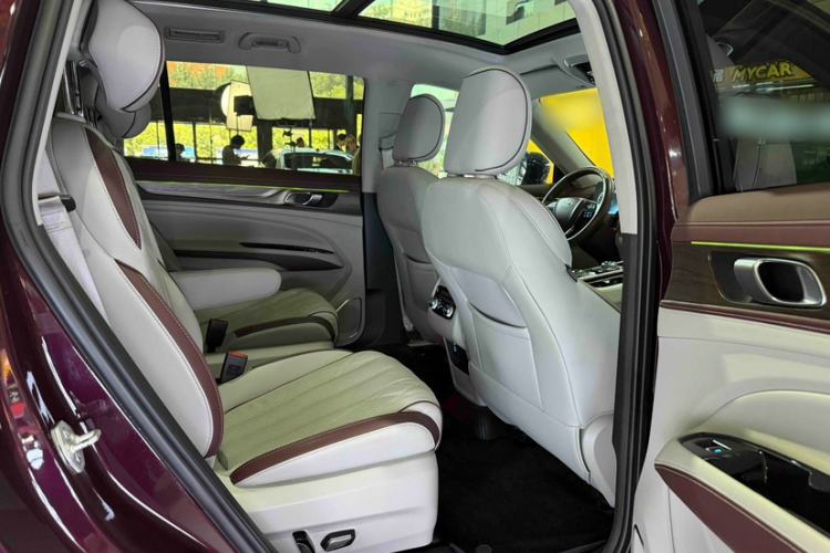 Used Ford Equator 2021 EcoBoost 225 Premier PLUS 7-seater (2/2/3) Interior 12